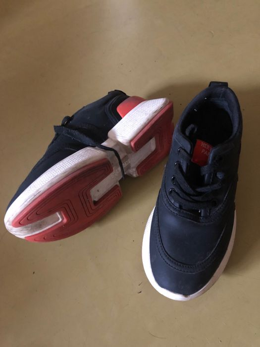 Детские кроссовки 36 размера