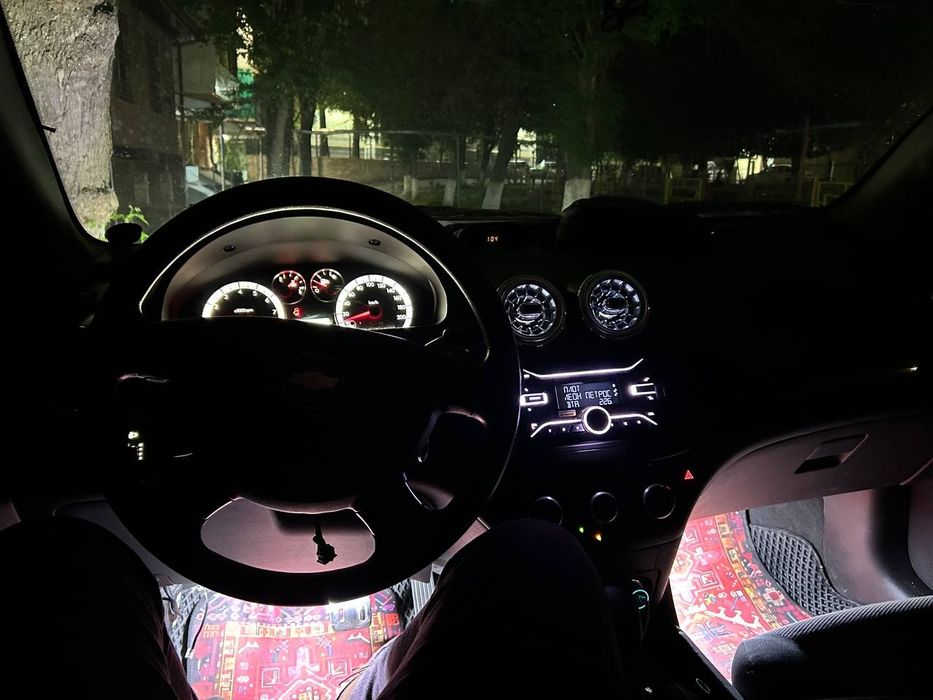 Продам Nexia 3 Автомат с Газом