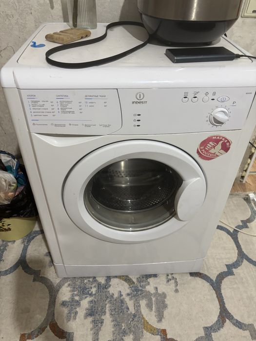 Продам на запчасти не крутит барабан