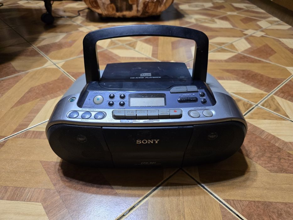 Касетофон SONY CFD-S01