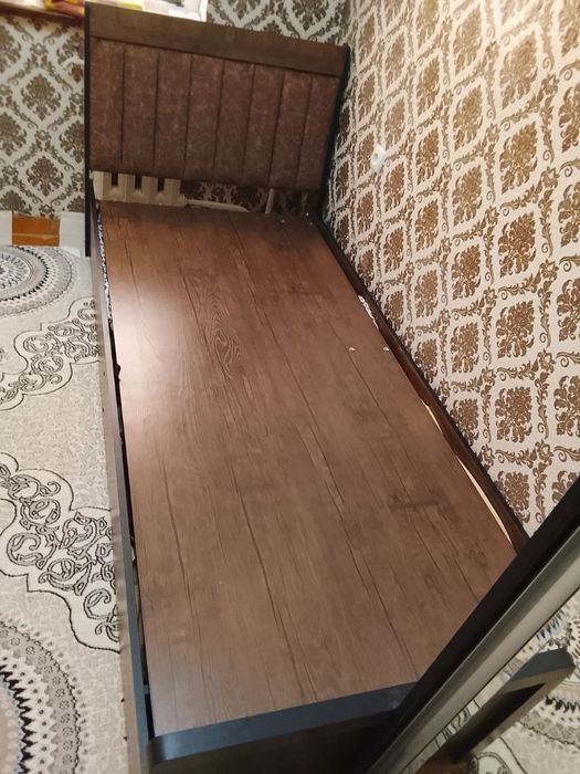 Yotoqxona uchun mebl shkaf