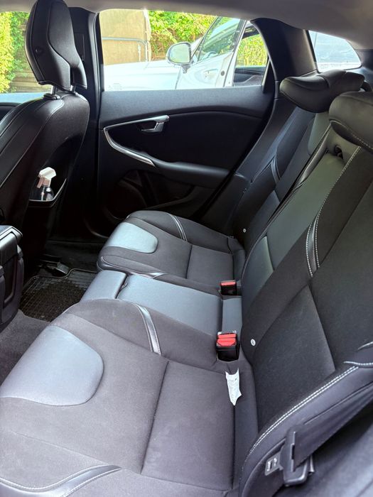 Vând Volvo V40 din 2013 în stare bună