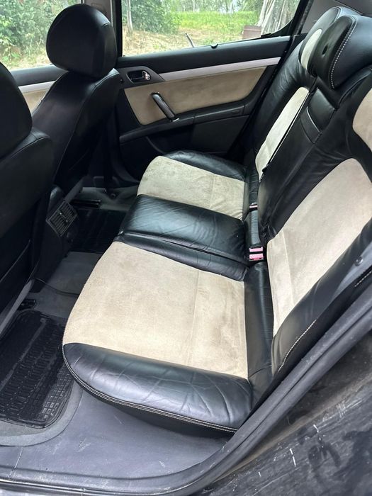 Peugeout 407 140 cp 2006 pret 1550 €