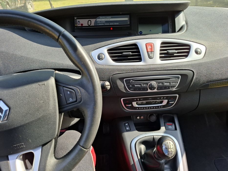 Renault Scenic an fabricație 2010