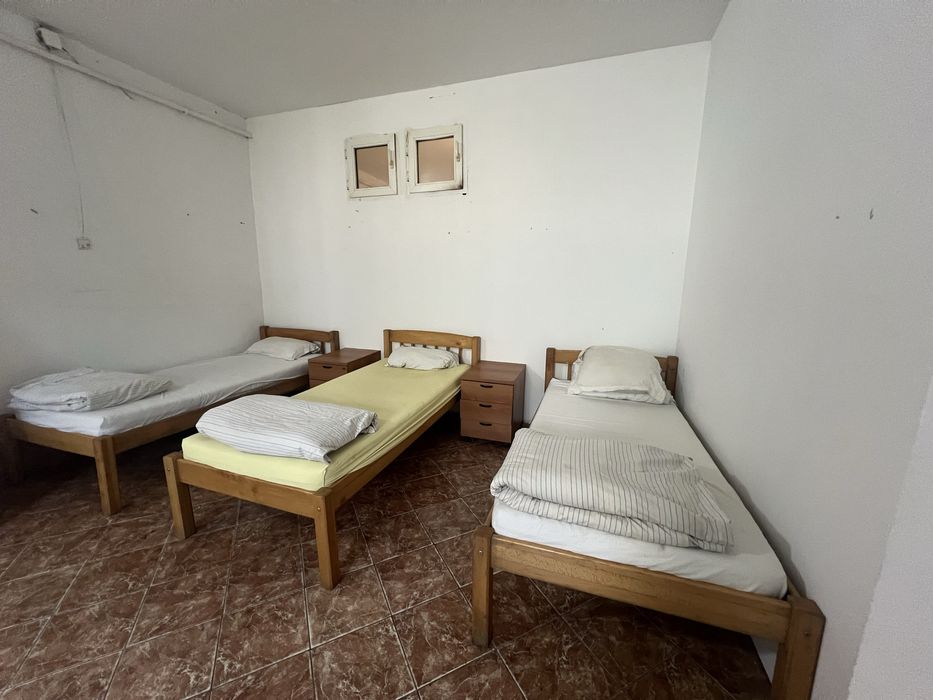 Inchiriez casa pentru muncitori cazare