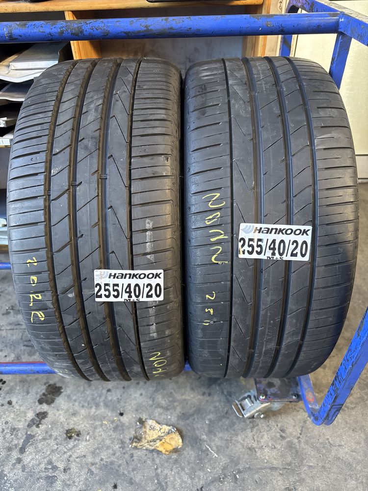 255/40/20 Hankook