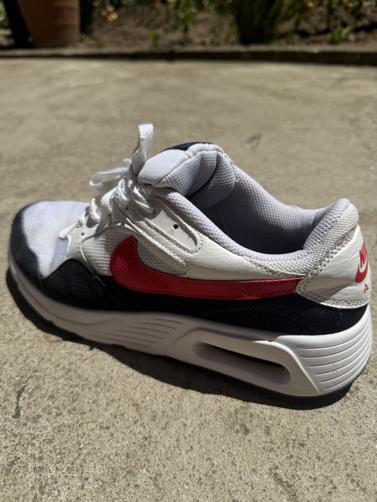 Nike air max обувки