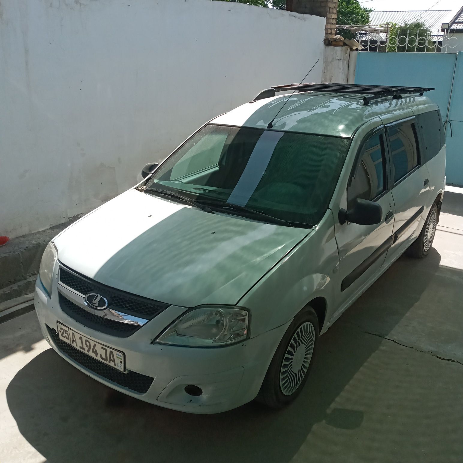 Lada largus 2013 yil