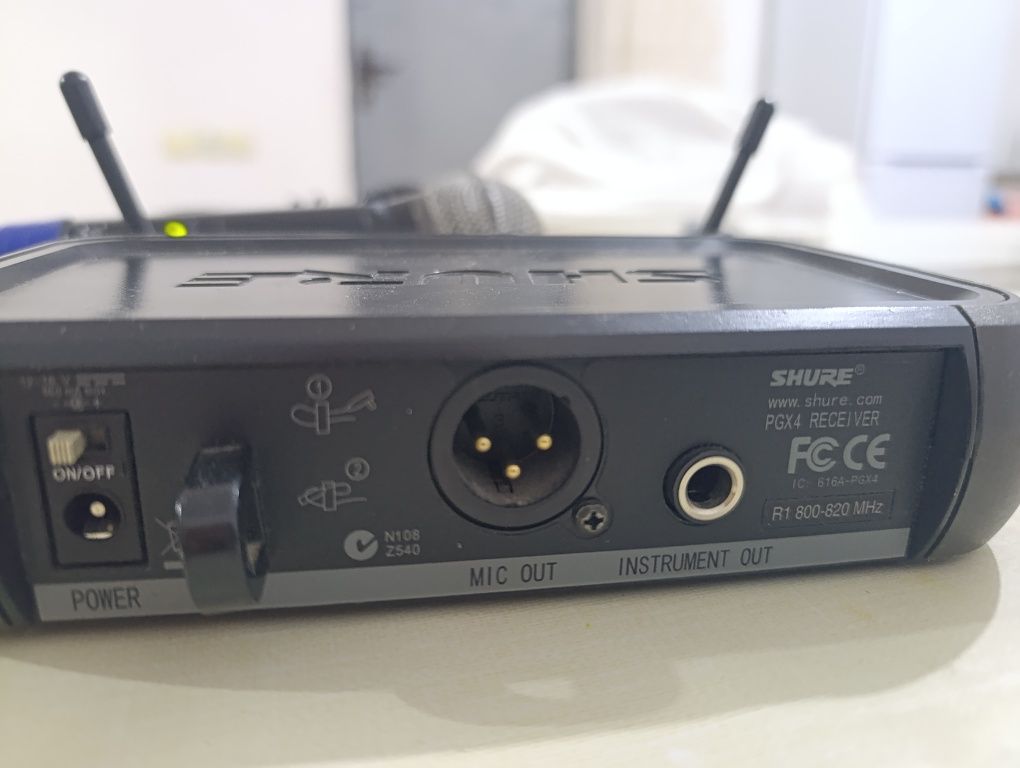 Продается радиомикрофон Shure