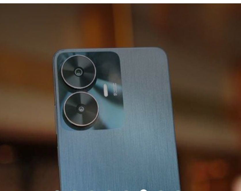 REALME c55 HOLATI Ideal  kelishamiz Manzil pastda