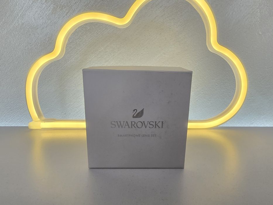 комплект обективи за смартфон Swarovski в розов цвят