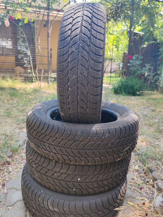 Vând cauciuc  de vara