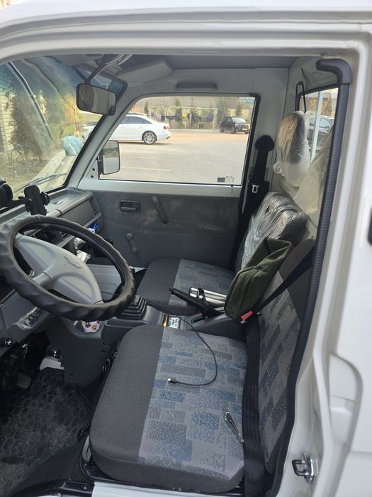 Moshina labo yangi zor 2025 yil olganimga 1 oy buldi