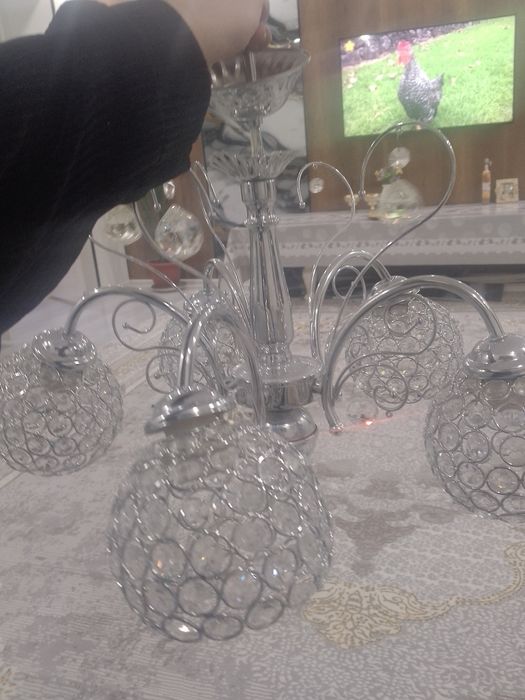 Продаются люстра