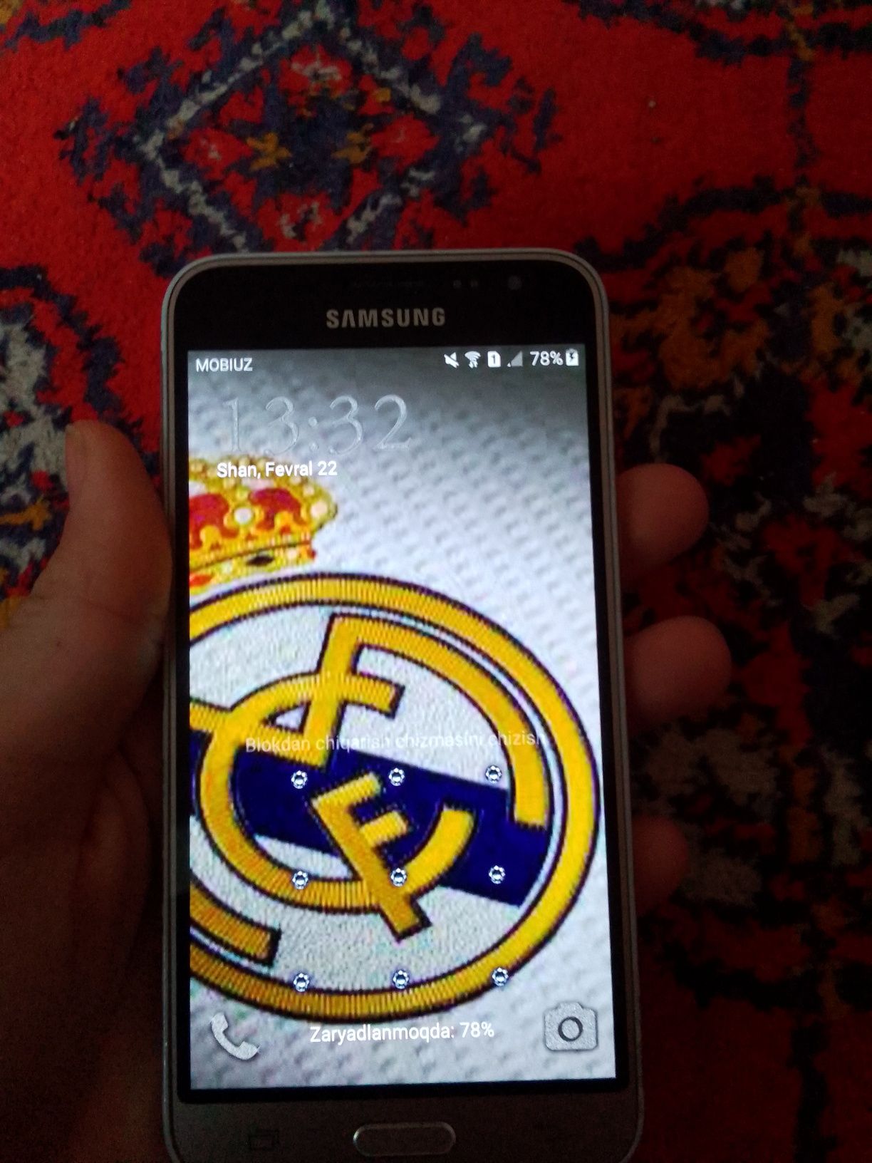 Telefon sotiladi j3 6 dagan telefon
