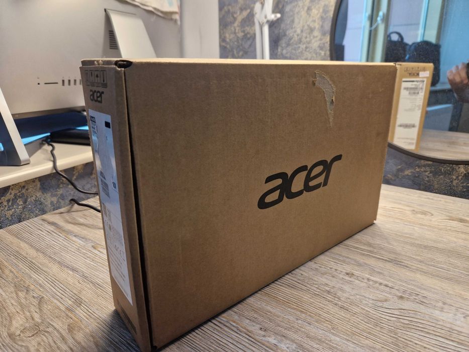 Компакнтный ноутбук Acer TravelMate B118-M новый в коробке