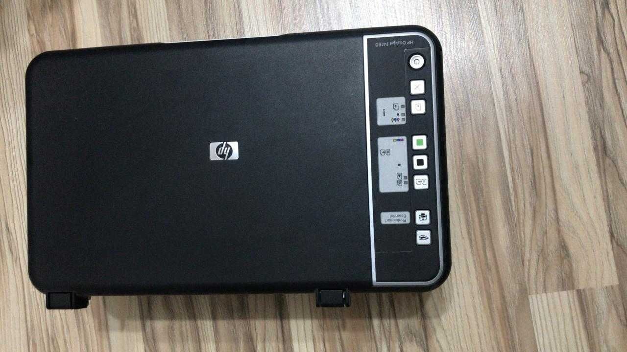 принтер  3 В 1.    HP DeskJet F4180, струйный