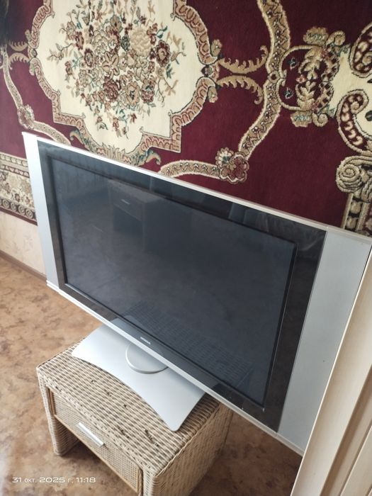 Телевизор hitachi 108 см рабочий