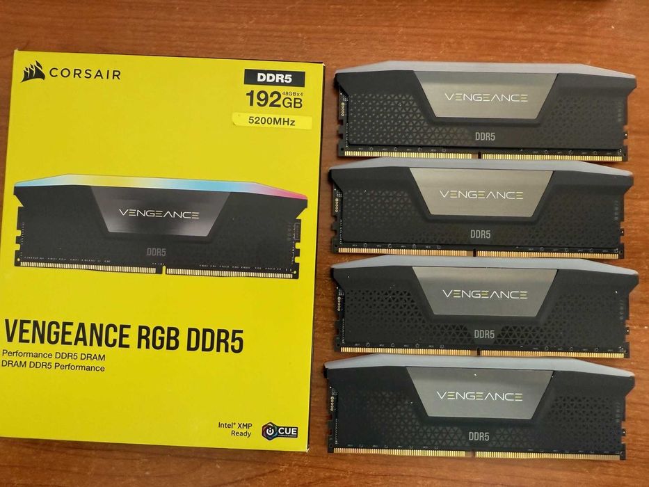 Памет Corsair Vengeance RGB DIMM Kit 192GB CMH192GX5M4B5200C38