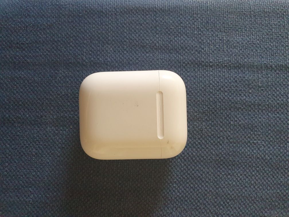 Casti AirPods 2nd gen