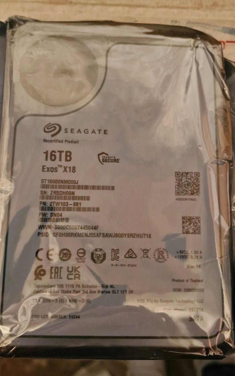 Твърд диск, Seagate Exos X18 16TB
