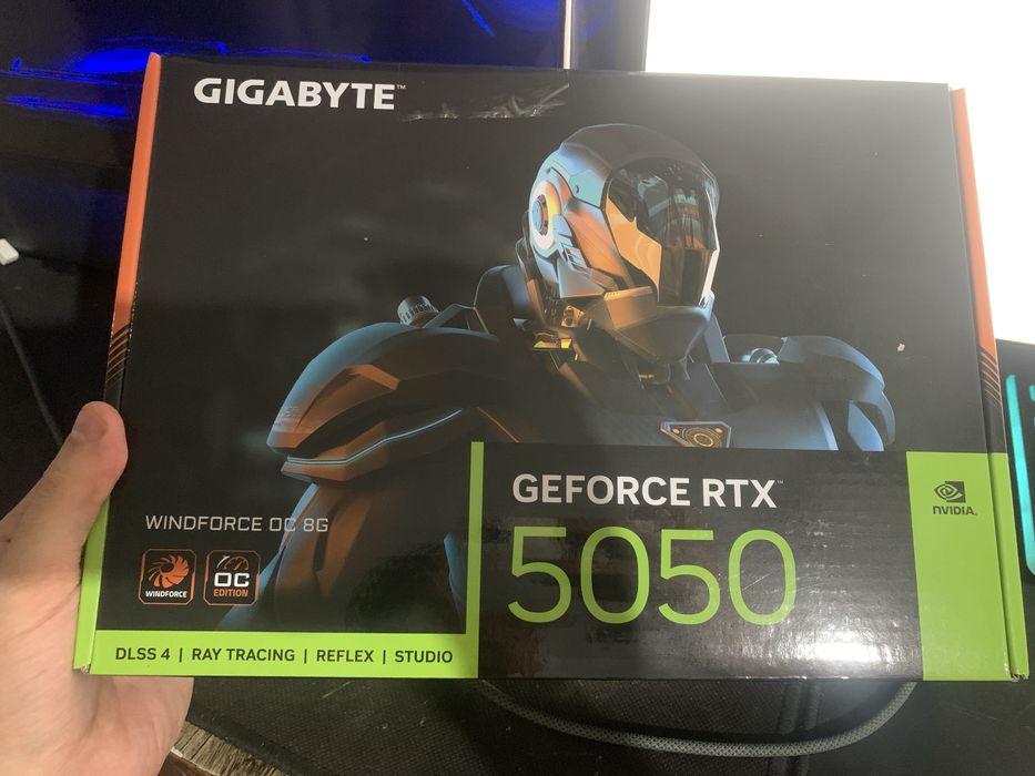Gigabyte rtx5050 8gb