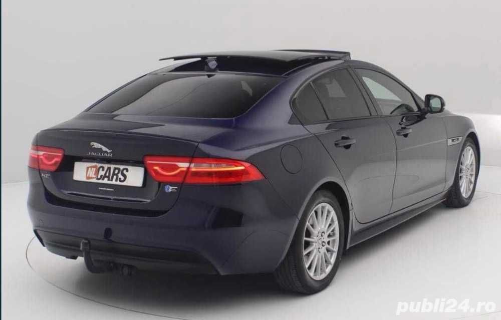 Vand Jaguar XE blue