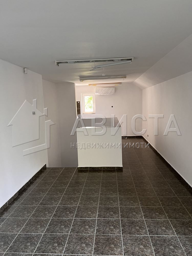 Дава се под наем Офис в София, Изток - 90 кв.м за 816 € - Снимка #4