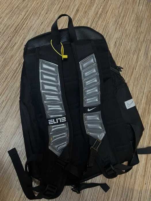 Продам рюкзак Nike Elite Bag PRO