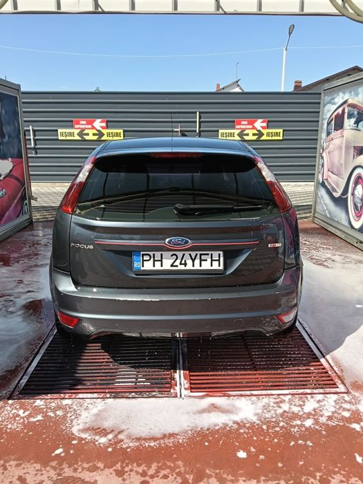 Ford Focus an 2009