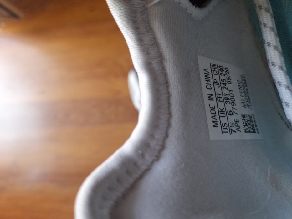 Adidas ZX 2K  Boost маратонки 39 номер.