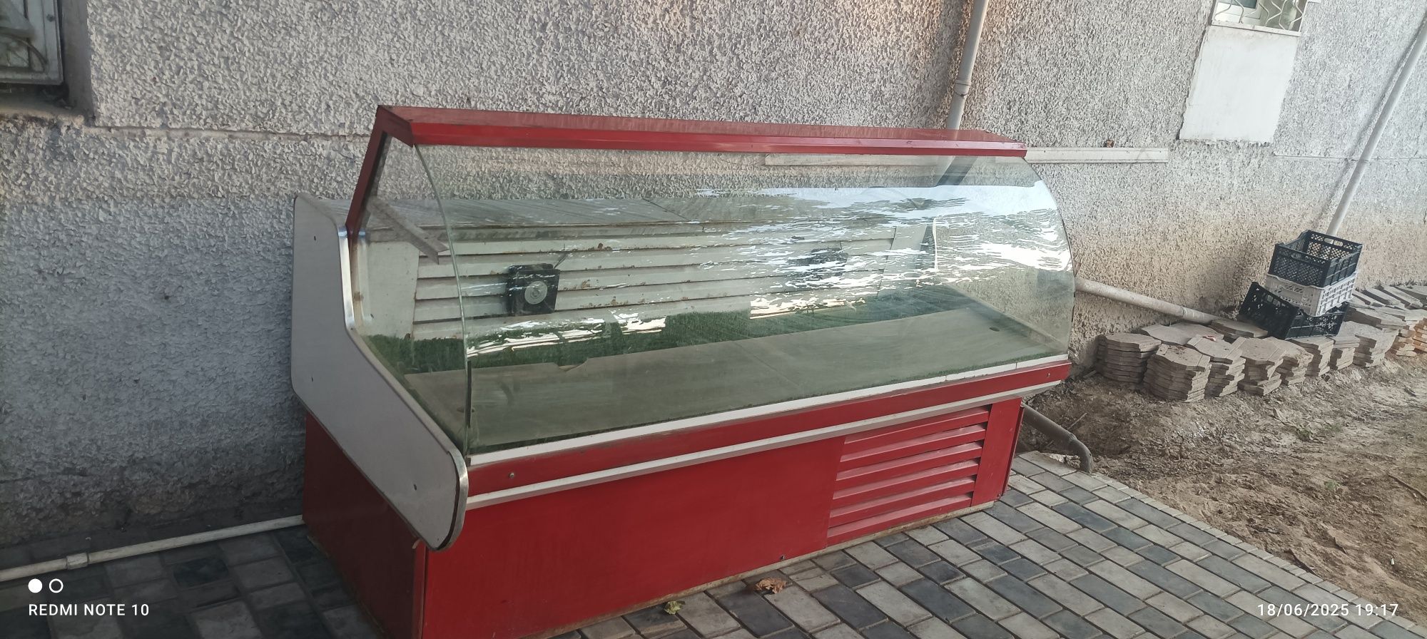Muzlatkich sotiladi