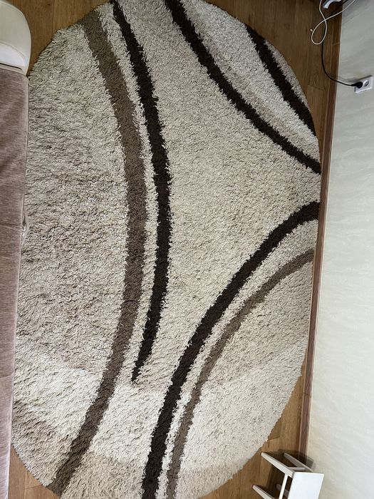 Продам ковер для гостиной