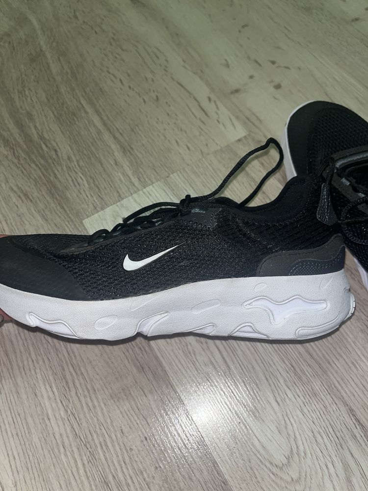 Nike Маратонки