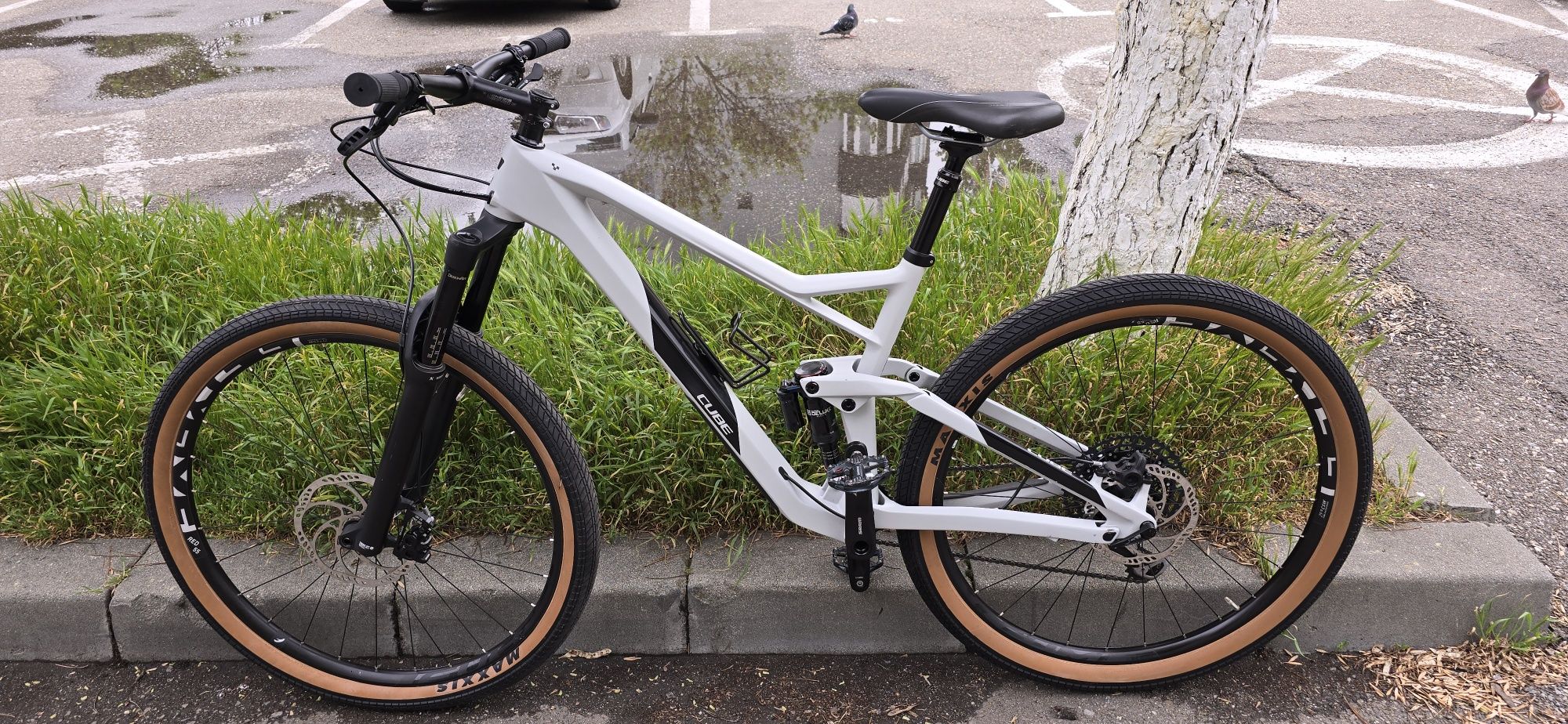 Bicicleta full suspension Cube Stereo carbon