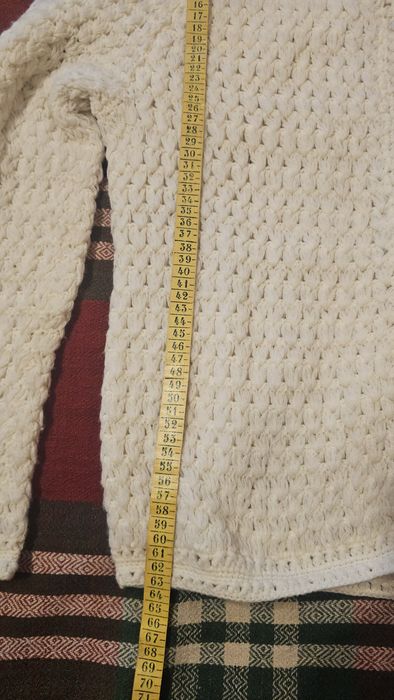 Ръчво плетена дамска жилетка