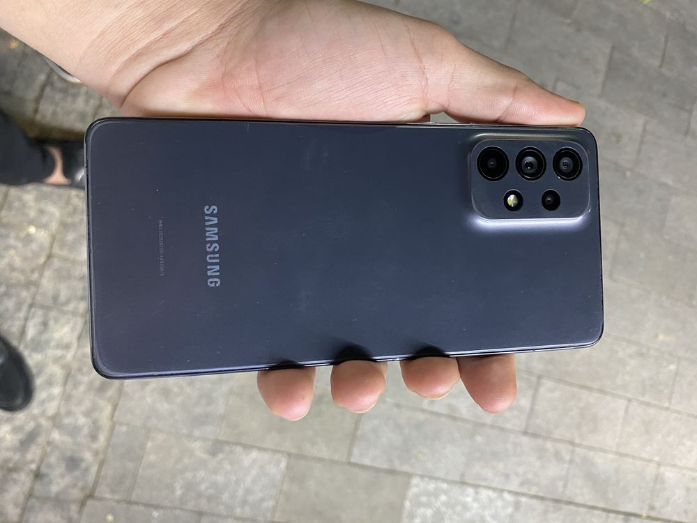 Samsumg A73 sotiladi