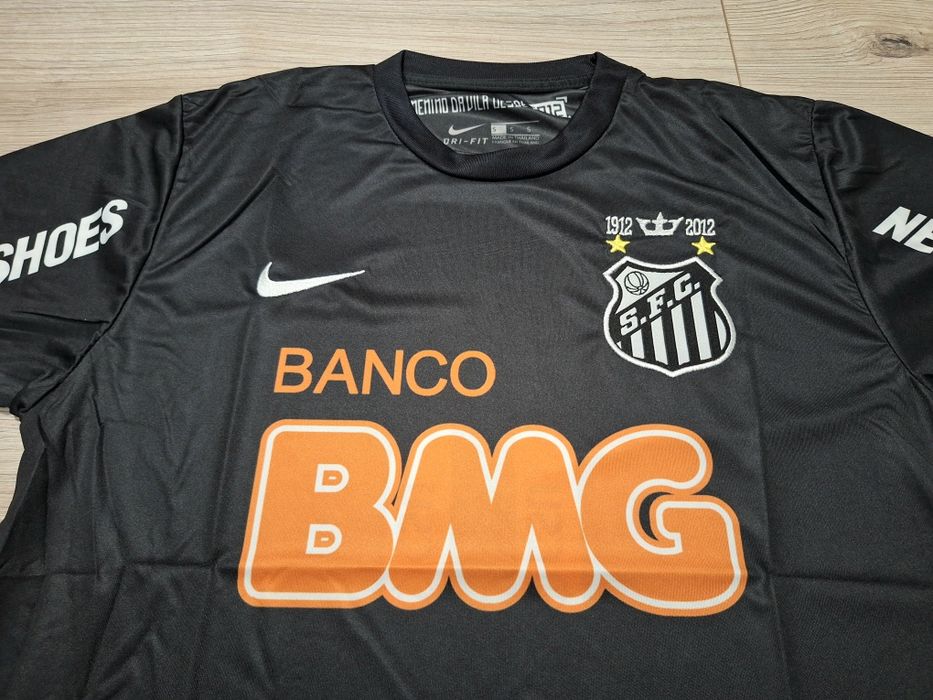 Футболна фланелка на Сантос #Неймар #11# ретро модел!