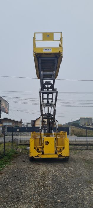 Nacela tip foarfeca diesel 18m  Genie 5390