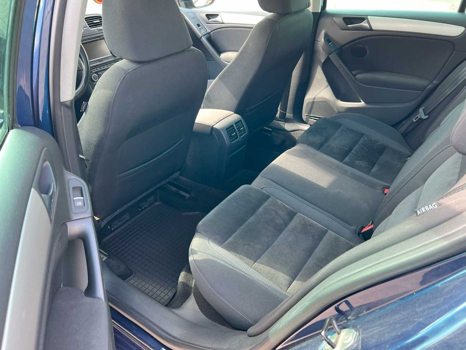 VW Golf 6 Highline, Benzina 1.4 TSI CAXA, 122 CP, Albastru LD5Q