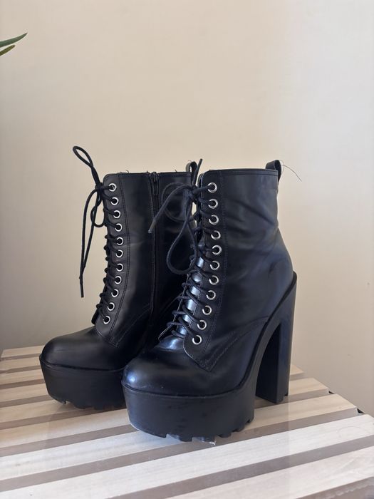 Боти на ток естествена кожа