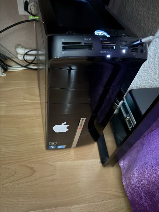 P C. monitor si tastatura , stare perfecta !