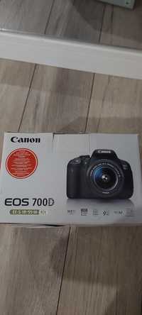 Canon 700d +объектив 18-55
