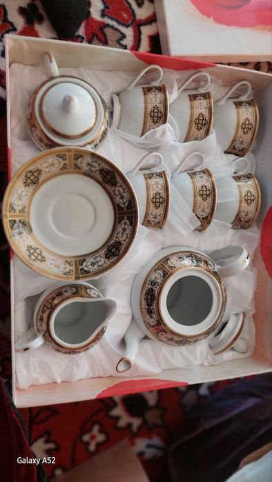 Chinni komplkekt sotiladi.