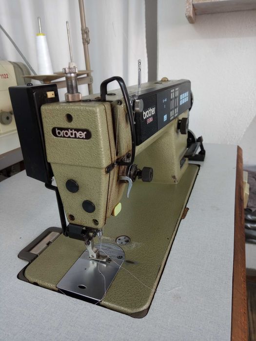 Права професионална машина Брадър /Brather/