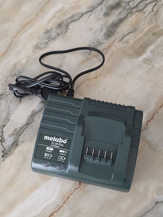 Mașină de găurit/înfiletat cu 2 acumulatori 18V, Metabo BS 18 Li