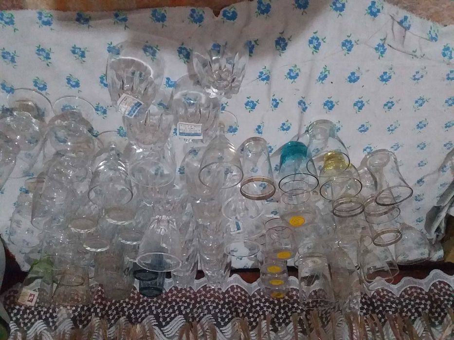 Советские стопки 100тг, ложки 200тг, вилки 200тг