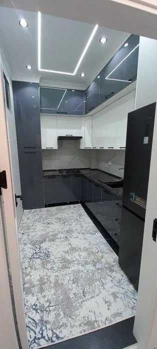 Сдается кв-ра 2 переделенная 3-ком. 3/9 возле Максим Горький! З*