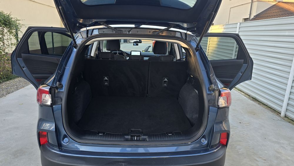 Ford kuga PHEV 225CP