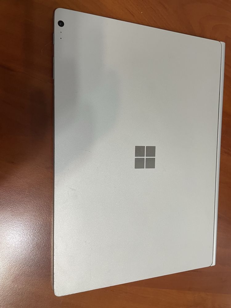 Microsoft Surface Book 1